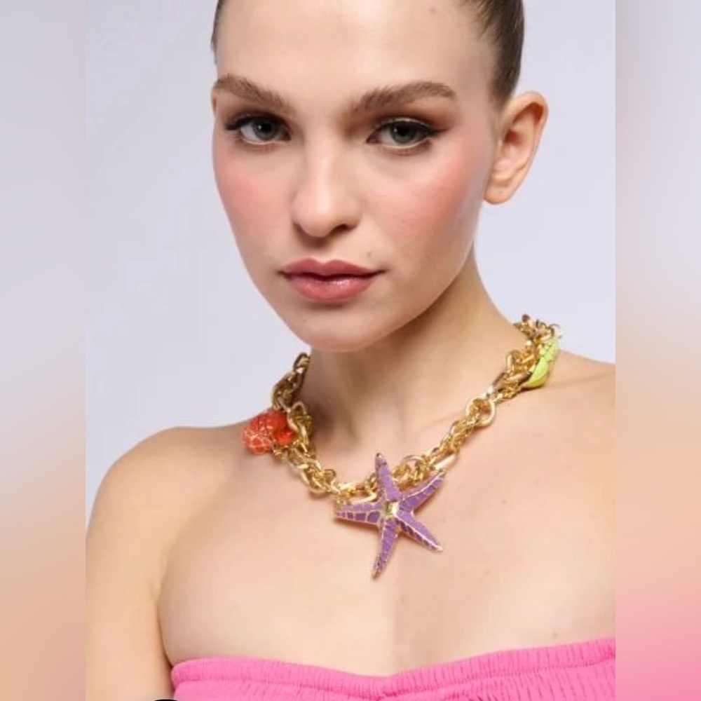 Akira Multicolored Shell Necklace
